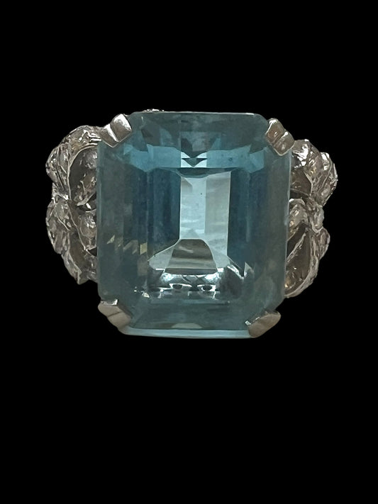 HE Aquamarine Diamond Platinum ring