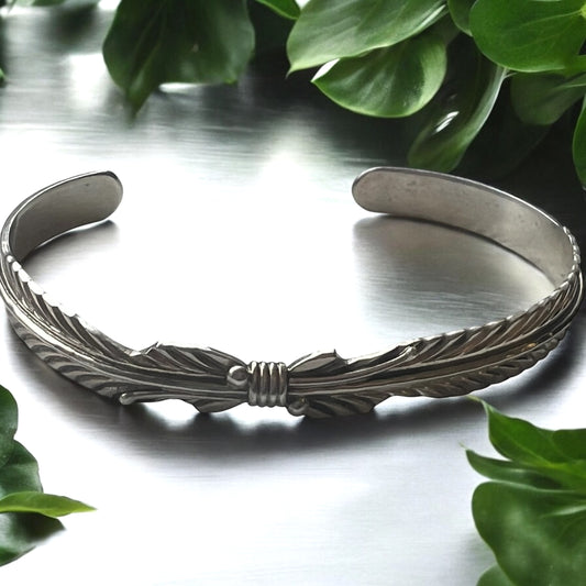 Joanne Yazzi 'Feather' style sterling silver cuff bracelet